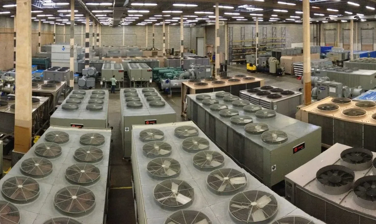 Chiller industrial de alta eficiencia energética listo para venta y renta